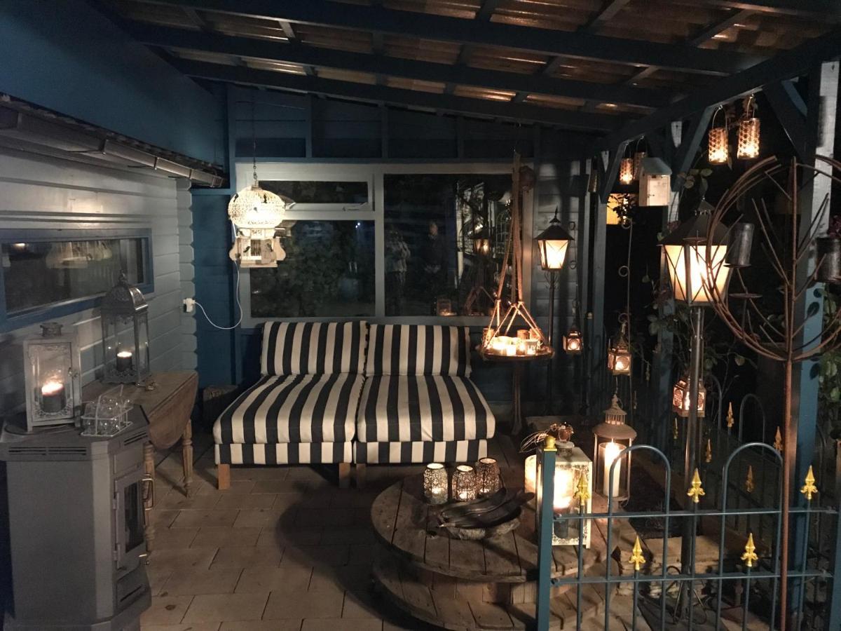 Chalet Kunstenaars Boshuisje Veluwe Hoenderloo